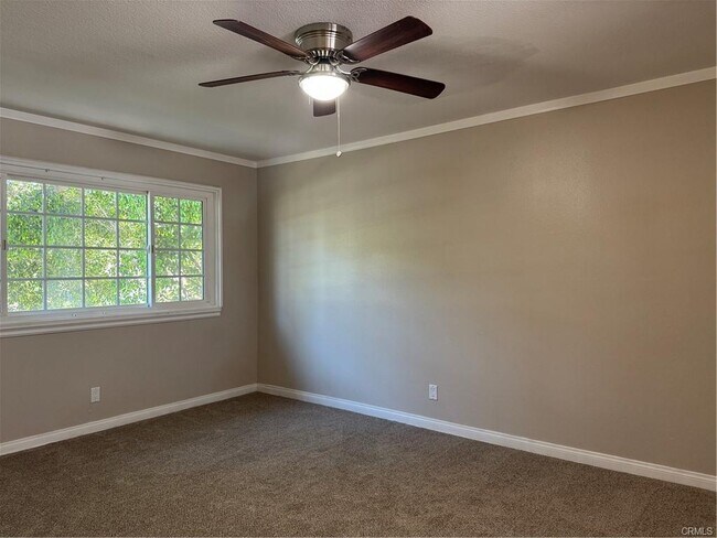 Foto del edificio - 353 S Heatherstone St