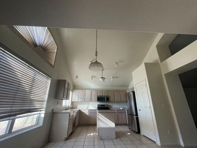 Foto del edificio - 922 N Sicily Dr