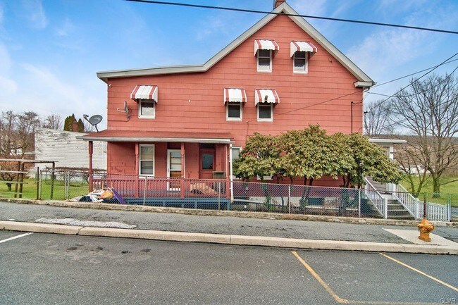 Building Photo - 172 East St
