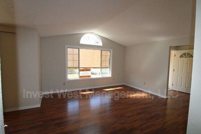 Foto del edificio - 15810 NE 35th St