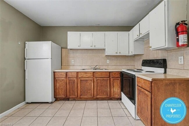 Building Photo - 1504 Autumn Dr