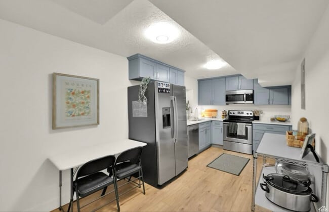 Building Photo - 12033 S 1900 W