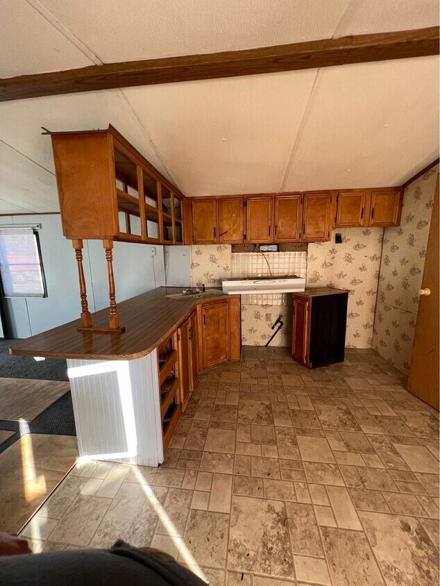 501 W Spring St, Bloomfield, IN 47424 House Rental in Bloomfield, IN