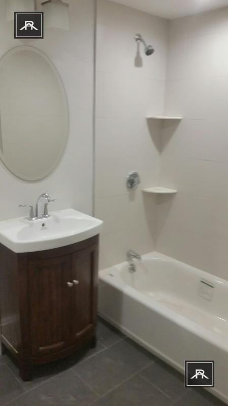 Building Photo - 4 bedroom in Newton MA 02468