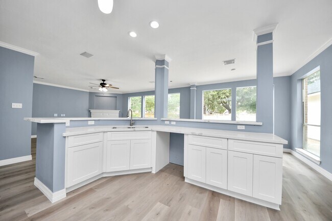 Building Photo - 16203 Broken Timber Cir