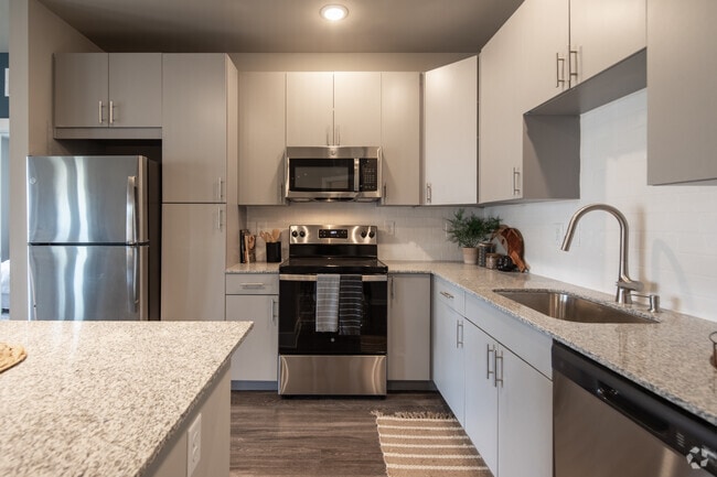 Building Photo - The Robert Apartments