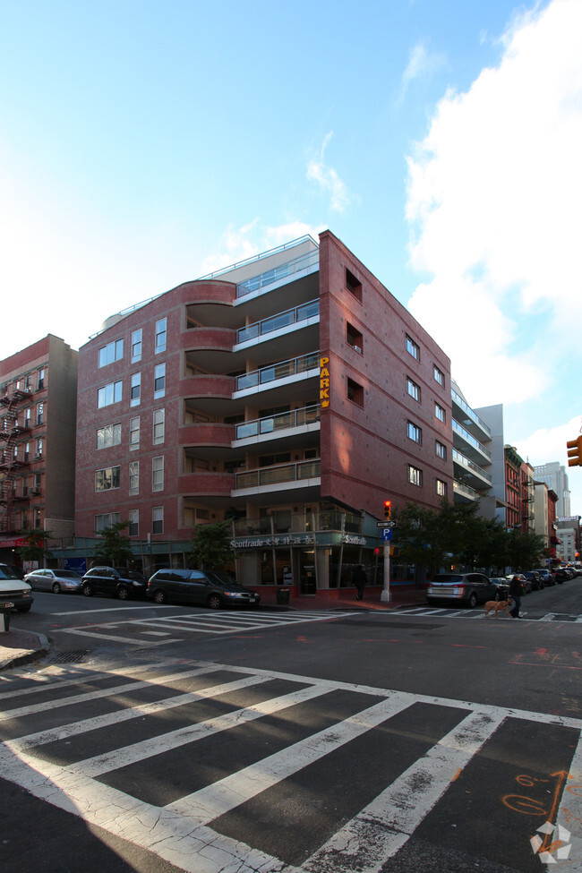 Building Photo - 123-129 Baxter St