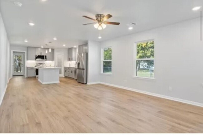 Photo - 9814 Angel Bend House