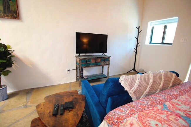 Foto del edificio - 250 Closson St