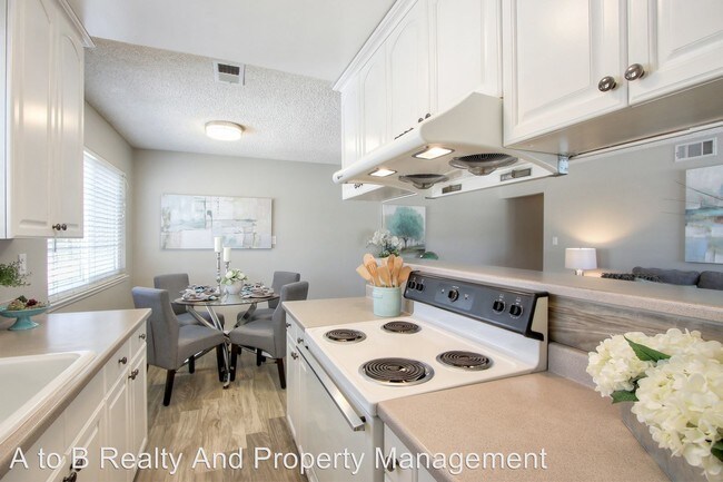 Building Photo - 2 br, 1 bath House - 1341 Joplin Dr #4
