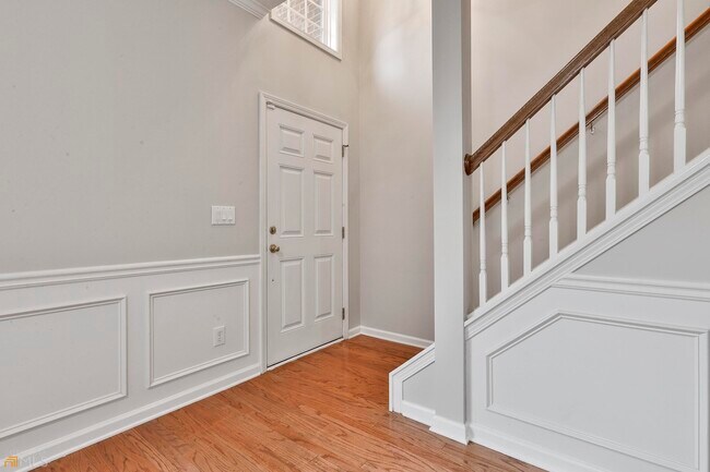 Building Photo - 509 Foxglove Ct