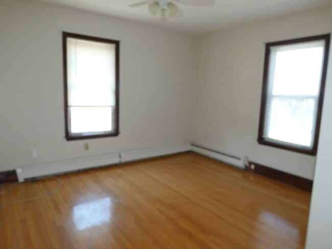 Building Photo - 63 Emerald St