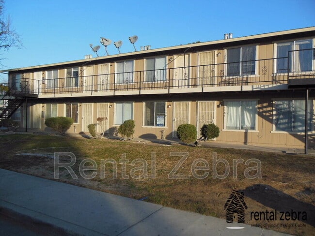 Building Photo - 1203 Kelso St