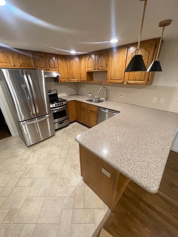 Building Photo - 842 South St