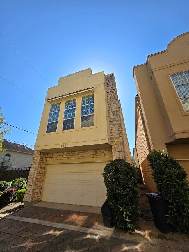 Foto del edificio - 3440 Cline St