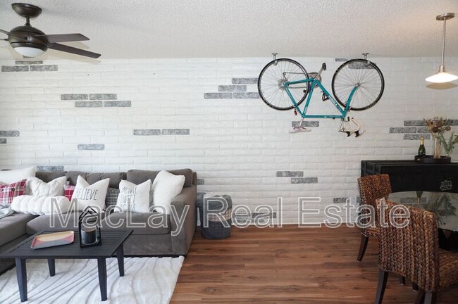 Foto del edificio - 4354 N 82nd St