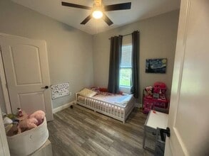 Building Photo - 3121 Vista Brook Dr