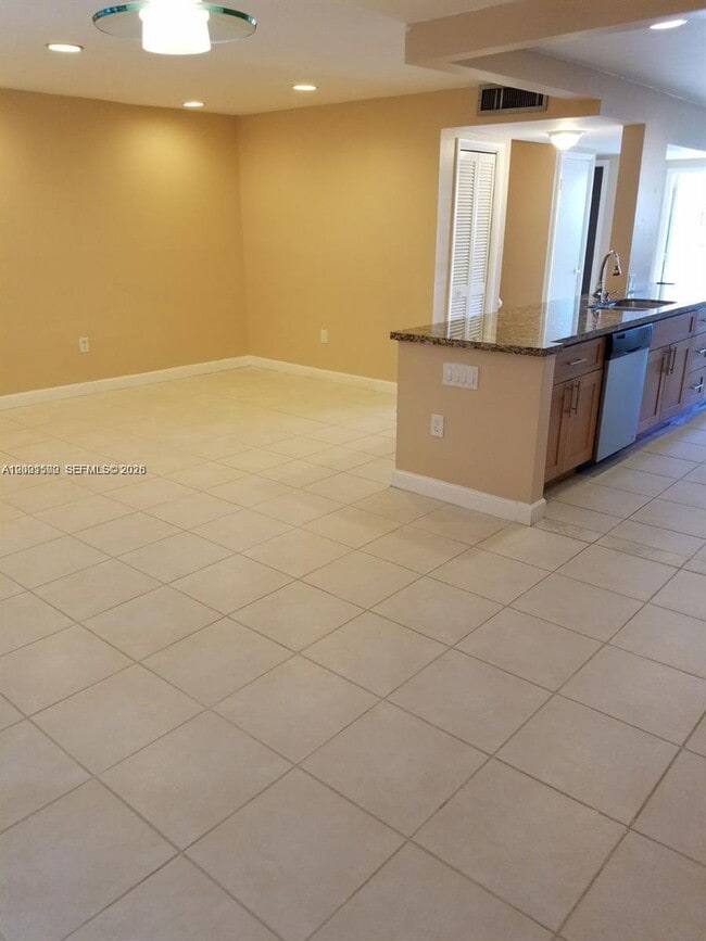 Foto del edificio - 2750 N 34th Ave