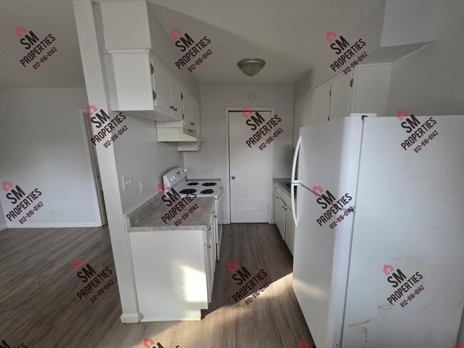 Foto del edificio - 605 W Michigan St