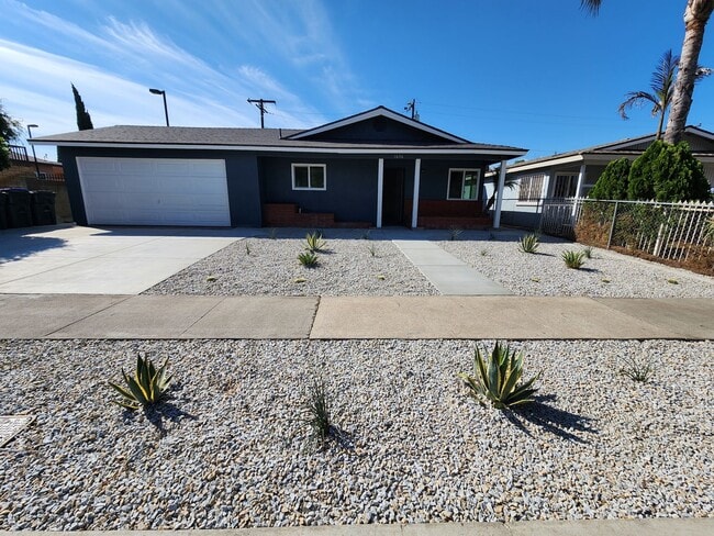 Newly Remodeled 3-Bedroom, 2-Bathroom Home... - Newly Remodeled 3-Bedroom, 2-Bathroom Home...