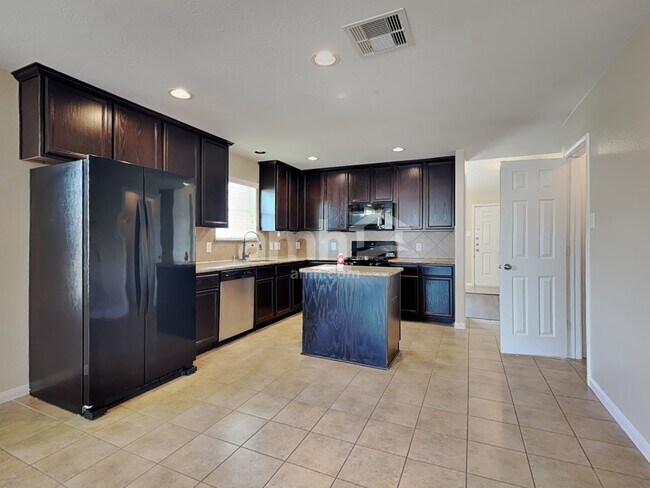 Building Photo - 5847 Plantation Forest Dr