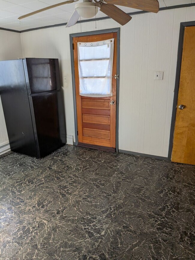 Foto del edificio - 1221 Eynon St