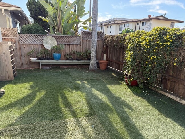 Private enclosed garden - 11954 Eucalyptus Ave Apartments