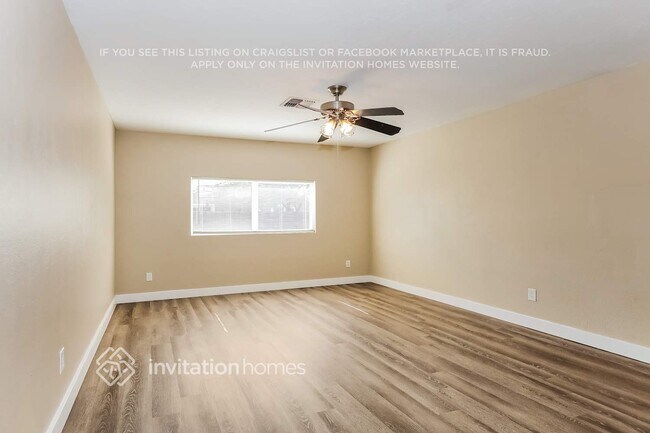 Foto del edificio - 7129 W Merrell St