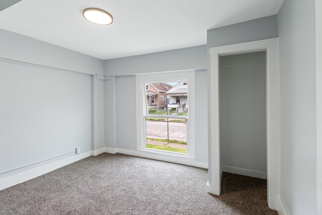 Building Photo - 103 S 43rd St