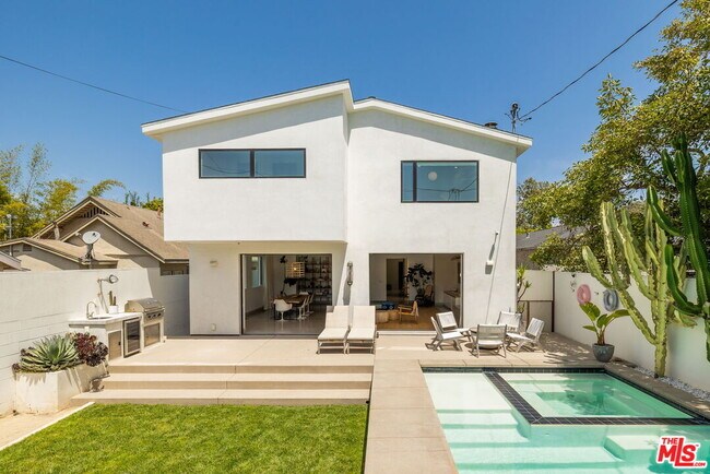 Building Photo - 644 BROOKS Ave
