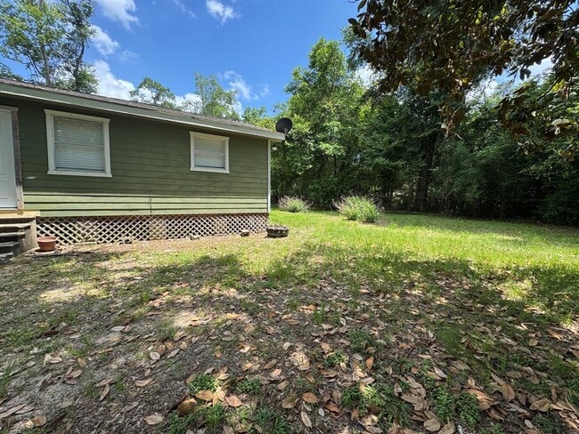 Building Photo - 979 Hillbilly Heaven Rd