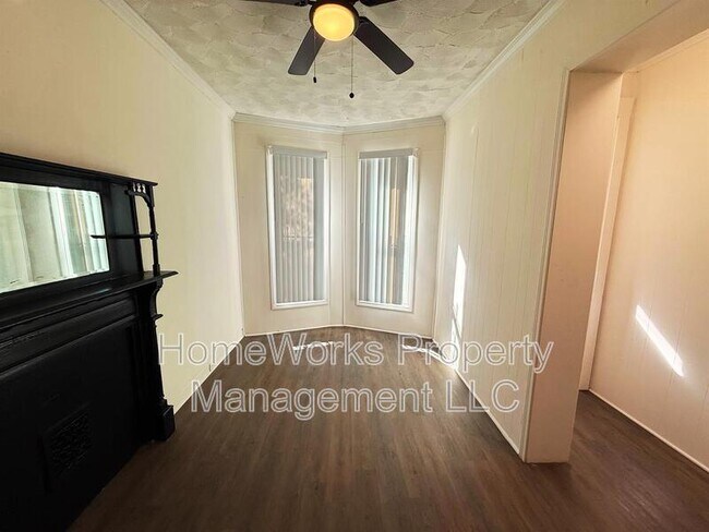 Building Photo - 2827 Woodbrook Ave