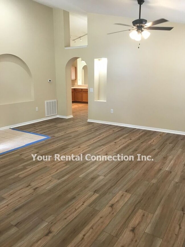 Foto del edificio - 1087 Clearpointe Way