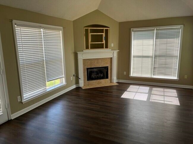 Foto del edificio - 7513 Easterly Ln