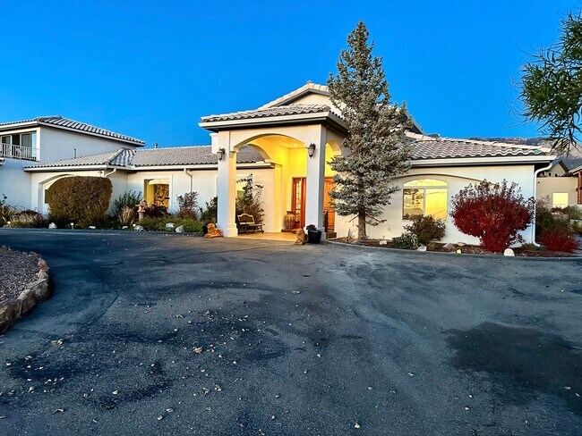 Foto del edificio - Move in Special Luxury 4 bedroom 4.5 bathr...