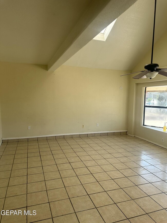 Building Photo - 11857 Priscilla Cir