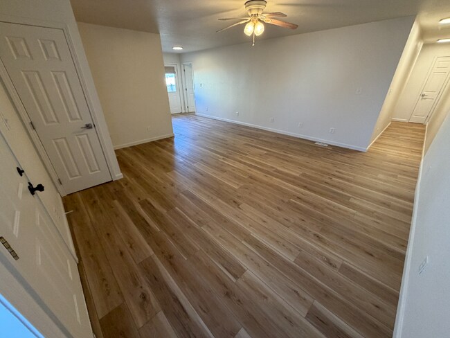 Foto del edificio - 1710 Challis Dr