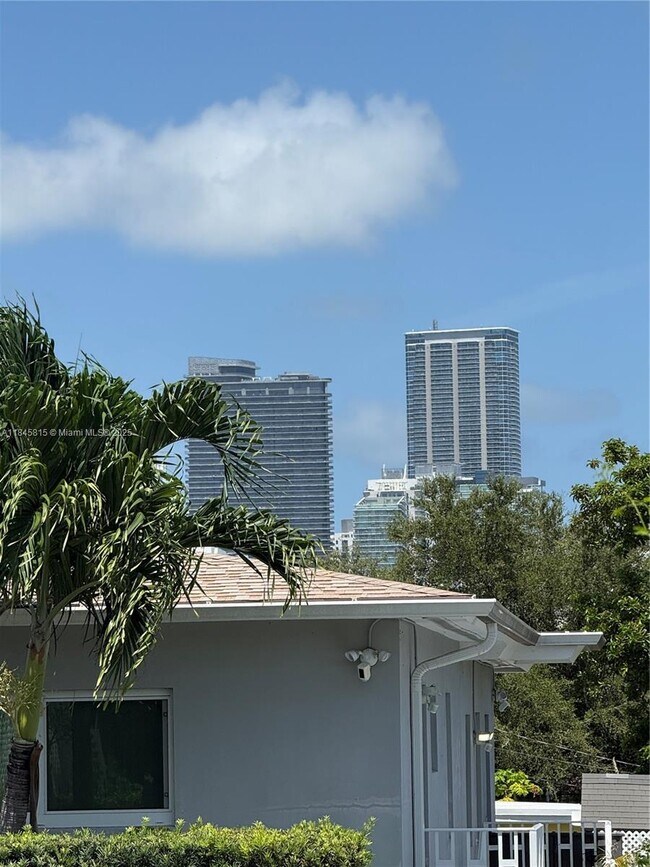 Foto del edificio - 1218 SW 11th Ave