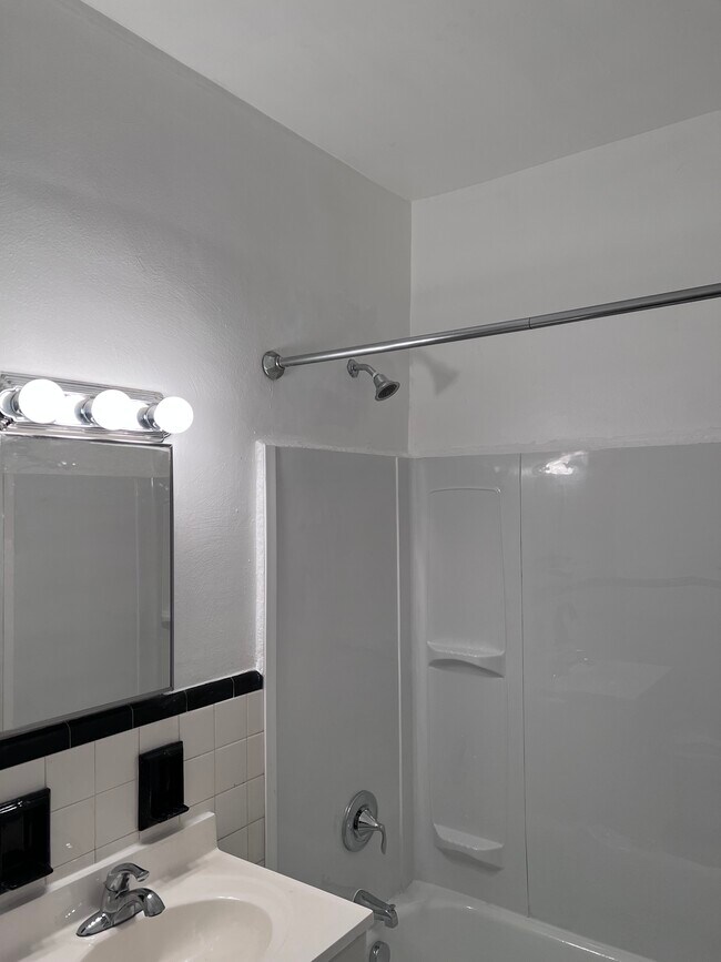 Foto del edificio - 2731 Brownsville Rd