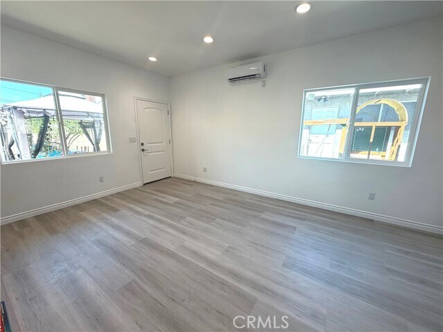 Foto del edificio - 1544 N Hacienda Blvd