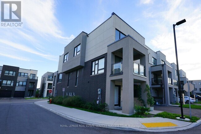 Photo du bâtiment - 3165 Lotus Cmn