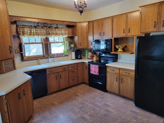 Foto del edificio - 1018 Cedar St