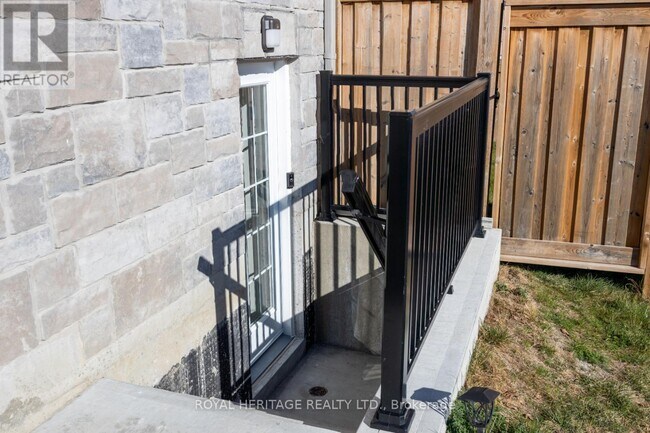 Photo du bâtiment - 191 Lyle Dr