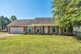 Foto principal - 709 Sandburg Pl