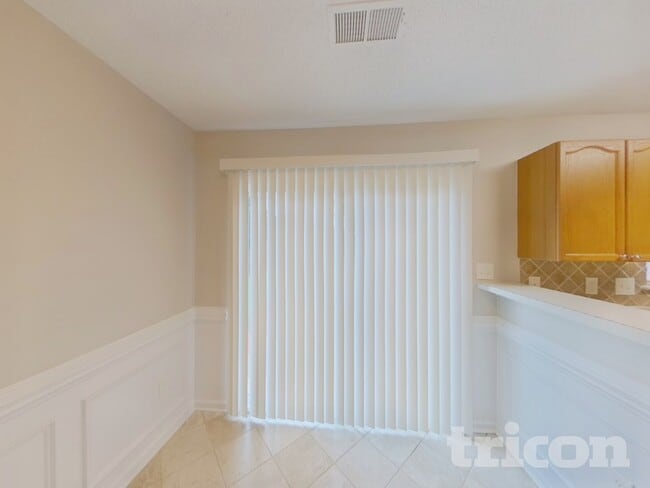 Foto del edificio - 1040 Counselors Dr