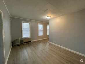 Building Photo - 68 Orange St