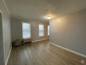Building Photo - 68 Orange St