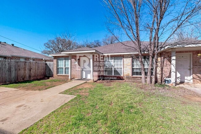 Photo - 404 Truman St Apartment