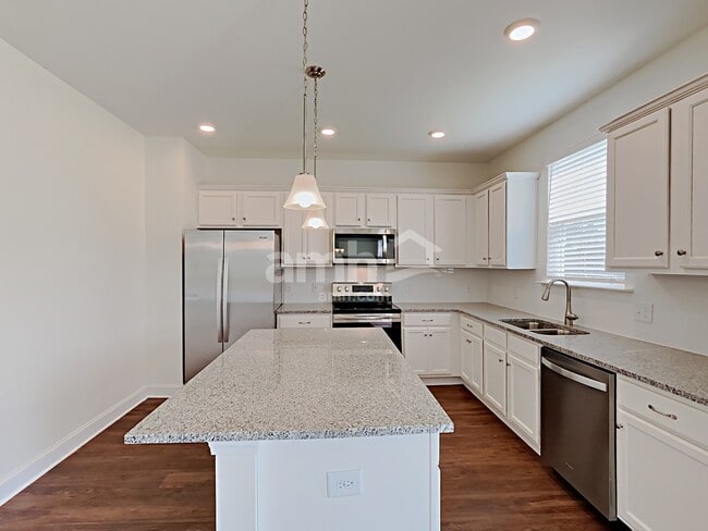 Building Photo - 406 Levon Ct