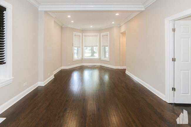Building Photo - 4849 N Seeley Ave